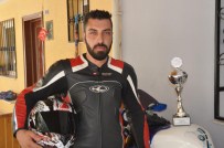 YARIŞ PİSTİ - Milli Motosikletçi Özbek, Destek Bekliyor