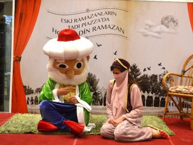 Piazza'da Ramazan Geceleri