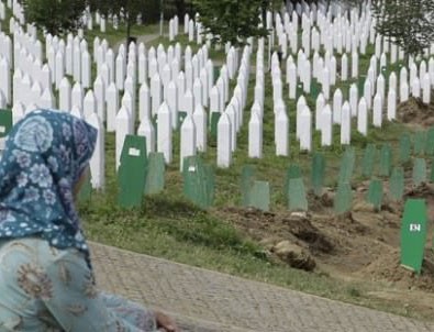 Srebrenitsa soykırımı tasarısı kabul edilmedi