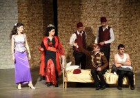 ARIF YıLDıRıM - Tarihsel Komedi 'Bir Şehnaz Oyun' Aliağa'da Sahnelendi