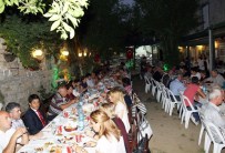 MURAT SEFA DEMİRYÜREK - Urla'da Şehit Yakınları Ve Gazilere İftar