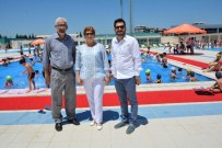 YÜZME KURSU - Yunusemre'nin Yüzme Kursları Devam Ediyor