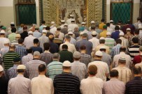 Bursa Gazi Orhan Cami'nde Teveccüh Namazı