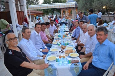 Dalyan'da Yabancılar İslamiyeti İftarda Tanıdı