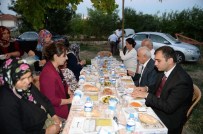 DURSUN ALI ŞAHIN - Edirne Valisi Şahin Köyde İftar Yaptı