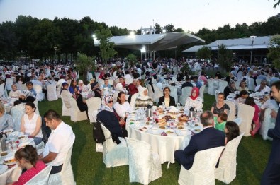 Eyüp Belediyesi Ailesi İftar Sofrasında Buluştu
