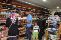 CENGIZ ERDEM - Hayatcan'da Bayram Hedefi 4 Bin Kişiye Kıyafet Yardımı