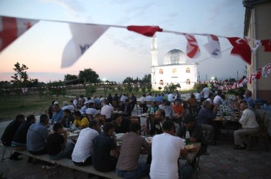 TİKA Gürcistan'da Yaşayan Karapapak Türklerine Sahip Çıkıyor