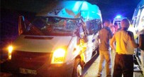 Minibüs TIR'la Çarpıştı Açıklaması 20 Yaralı!