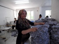 İŞ KADINI - Tekstil Sektörü Kalifiye İşçi Bulamıyor