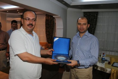 Vali Yardımcılarına Veda Yemeği Verildi