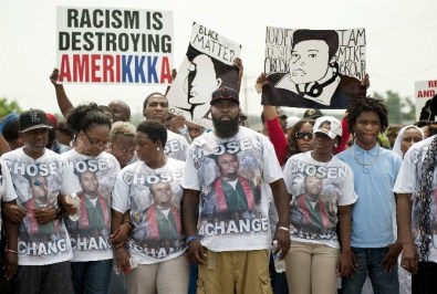 ABD'de Polisin Öldürdüğü Brown Anıldı