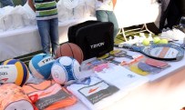 BOKS ELDİVENİ - Bağcılar Belediyesi'nden Amatör Spor Kulüplerine Yardım