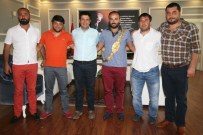 Başpehlivan Okulu, Altın Kemeriyle Başkan Genç'i Ziyaret Etti