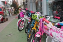 SAHİL YOLU - Bisiklet Satışları Esnafın Yüzünü Güldürdü