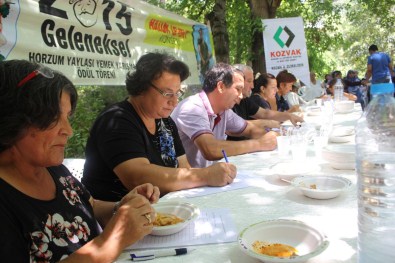 Kozan'da Yöresel Yemek Yarışması Düzenlendi