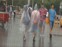 YALIN - Vatandaşlar Yağmura Hazırlıksız Yakalandı