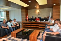 İSMAİL BALABAN - Başkan Böcek'ten Güreşçilere Ödül