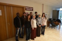 EK YERLEŞTİRME - Düzce Üniversitesi'ne Yabancı Uyruklu Öğrencilerden Yoğun İlgi