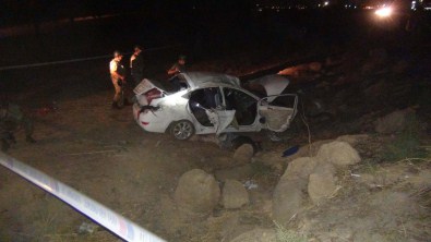 Mardin'de Otomobil Şarampole Devrildi Açıklaması 2 Ölü, 6 Yaralı