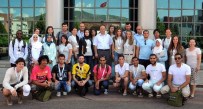 YABANCI ÖĞRENCİLER - Türkçe Öğrenen Yabancı Öğrenciler Rektör Yardımcısı Tunca'yı Ziyaret Etti