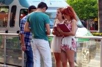 DUYGU SÖMÜRÜSÜ - Hayır Kurumlarının Adını Kullanarak Satış Yapıyorlar