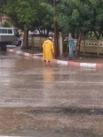 SEL BASKINLARI - İhsaniye'de Hafta Sonu Metrekareye 120 Kilogram Yağış Düştü