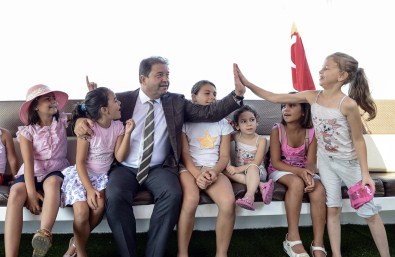 Somalı Çocukların Boğaz Keyfi