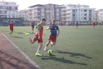 YALOVASPOR - Yalovaspor Top Başı Yaptı
