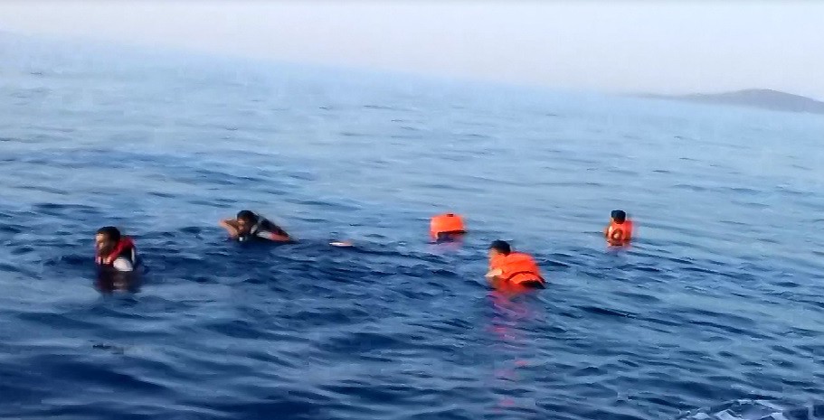 Türk karasularında Yunan sahil güvenlik dehşeti