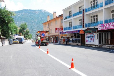 Büyükşehir'den Akseki'ye Sıcak Asfalt