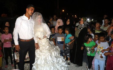 Suriyeli Çift, Şanlıurfa'da Evlendi