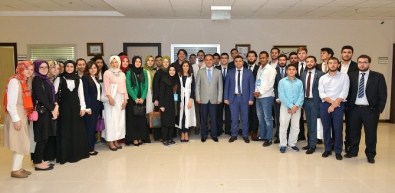 Tügva'lı Genç Diplomatlar YTB'yi Ziyaret Etti