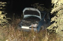 Yoldan Çıkan Otomobil 50 Metrelik Yamaçtan Aşağıya Uçtu