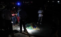 SERVİS ŞOFÖRÜ - Antalya'da Trafik Kazası Açıklaması 2 Ölü