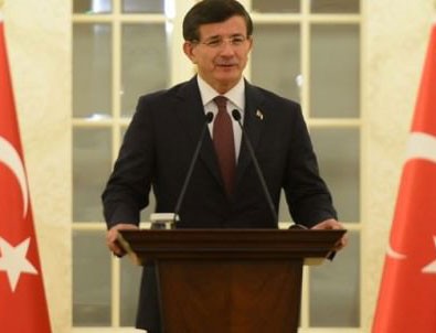 Başbakan Davutoğlu: İğrenç bir yalan