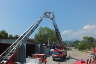 İtfaiye'den Yaralı Kurtarma Tatbikatı
