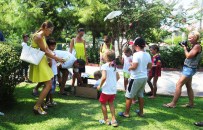 KUĞULU PARK - Kemer'de Yaşayan Ruslar Barış Güvercini Uçurdu