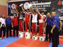 ABDULLAH ÇELIK - Kick Boks'ta Büyük Başarı