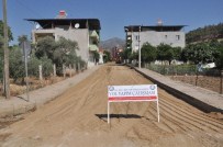 İSABEYLI - Nazilli Belediyesi İsabeyli Yollarını Güzelleştiriyor