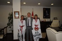 ALI FIDAN - Vali Ali Fidan, Taekvando Şampiyonlarını Ağırladı