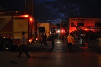 Ambalaj Fabrikasında Çıkan Yangında Bir Kişi Ağır Yaralandı