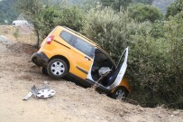 Direksiyon Başında Uyuyan Taksici Uçuruma Yuvarlandı