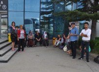 Otobüs Bozulunca Yolcular 8 Saat Mahsur Kaldı