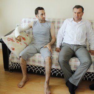 Terör Saldırısında Yaralanan Polis Memuru Baba Ocağında Dinleniyor