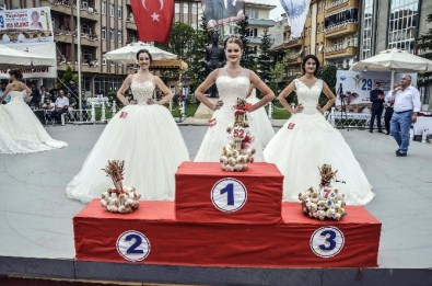 Taşköprü'de Sarımsak Güzeli Seçildi