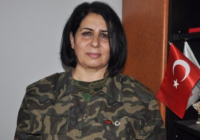 Azeri Kadın Yüzbaşı Açıklaması 'Türkiye İçin Savaşmaya Hazırım'