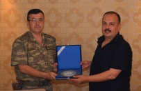MEHMET EMİN TAŞÇI - Vali Canbolat'tan, İl Jandarma Komutanı Özfidan'a Veda Yemeği