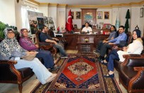PSİKİYATRİ UZMANI - Doktor Köylü Ve Beraberindeki Heyetten Başkan Yazgı'ya Ziyaret