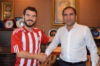 İZMIRSPOR - Medicana Sivasspor Yekta Kurtuluş İle 3 Yıllık Sözleşme İmzaladı